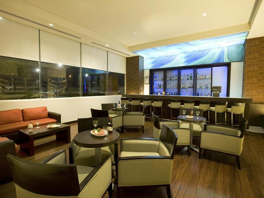 Fiesta Inn Тепік Екстер'єр фото
