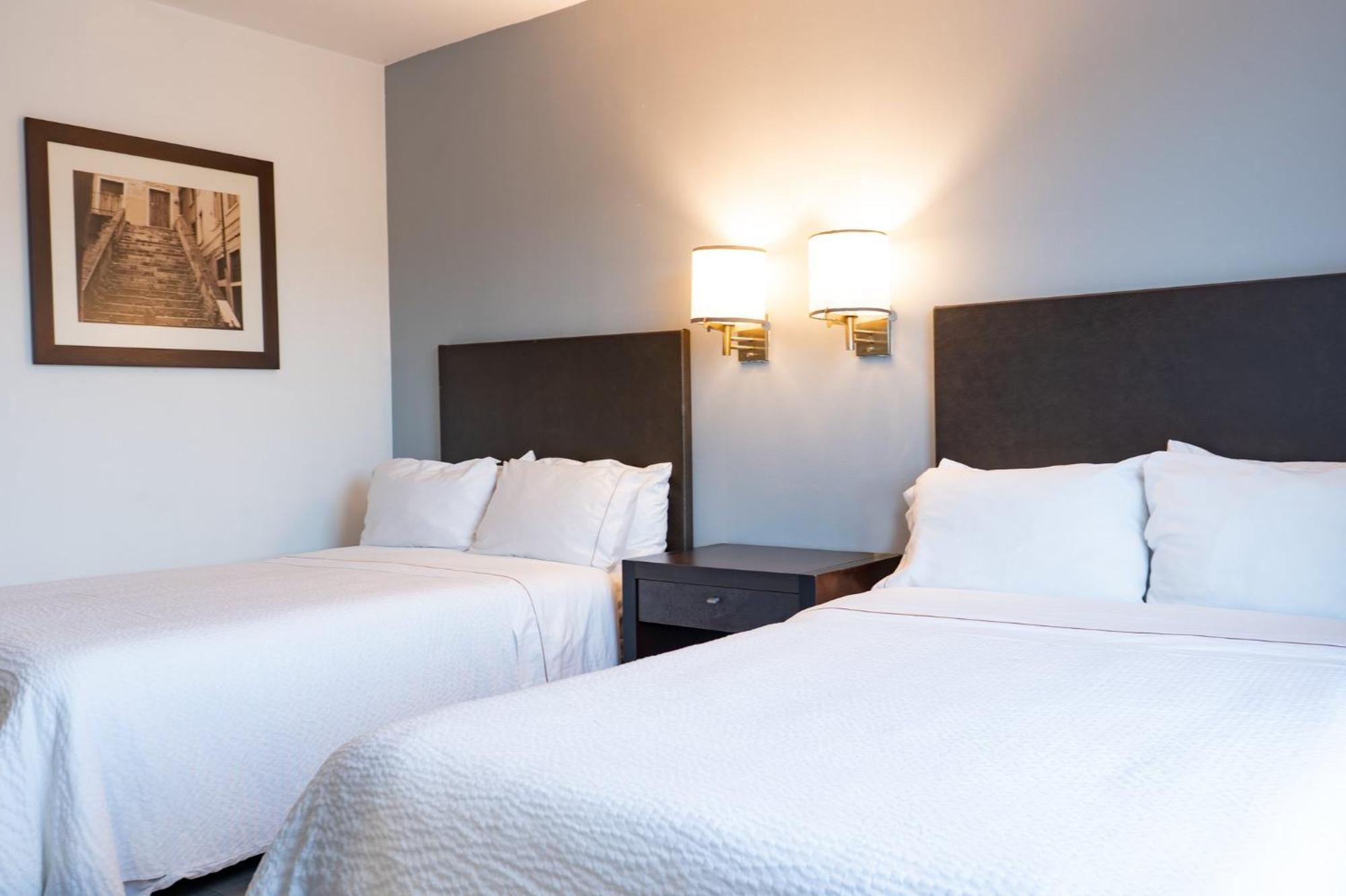 Fiesta Inn Тепік Екстер'єр фото