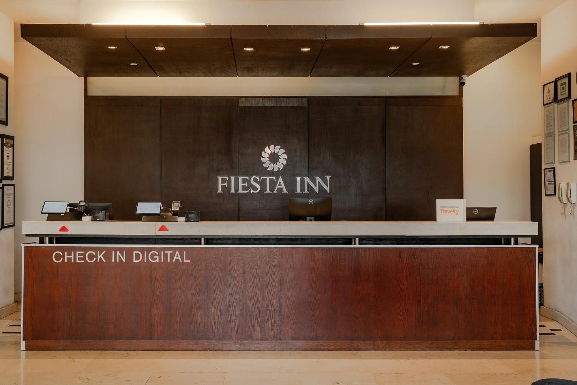 Fiesta Inn Тепік Екстер'єр фото