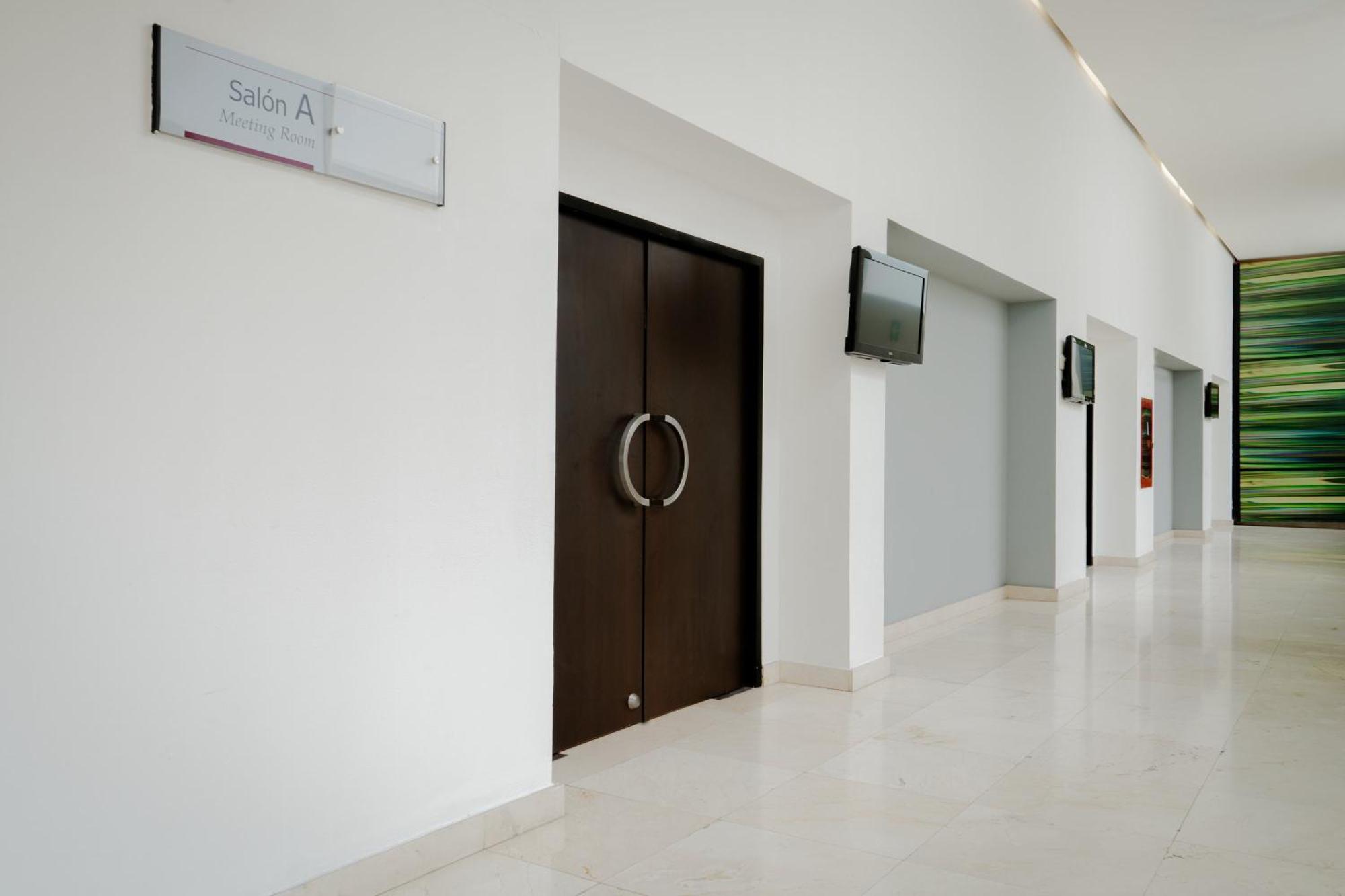 Fiesta Inn Тепік Екстер'єр фото