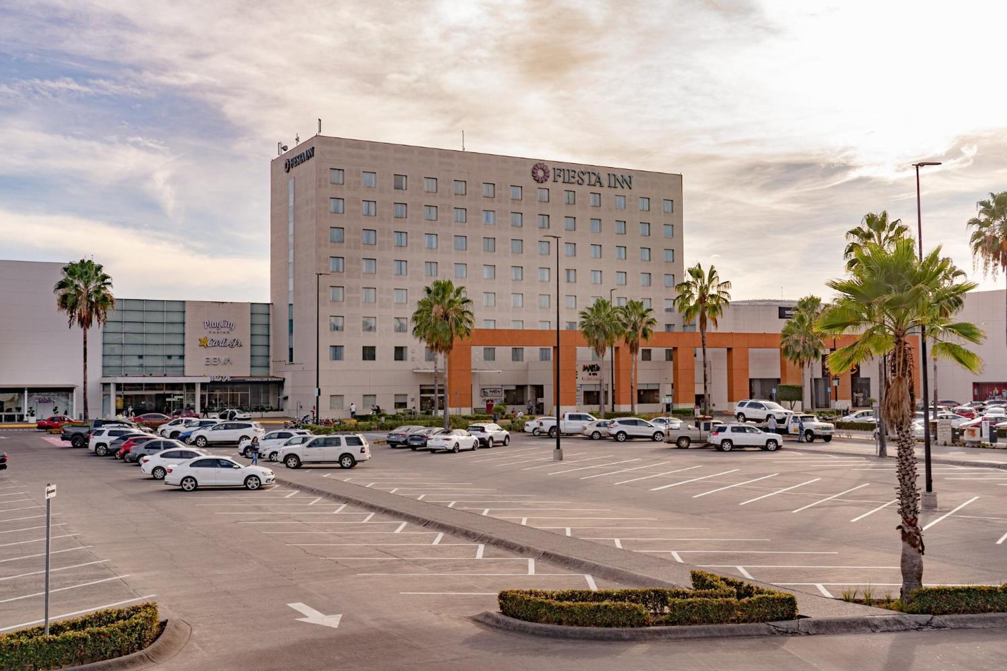 Fiesta Inn Тепік Екстер'єр фото